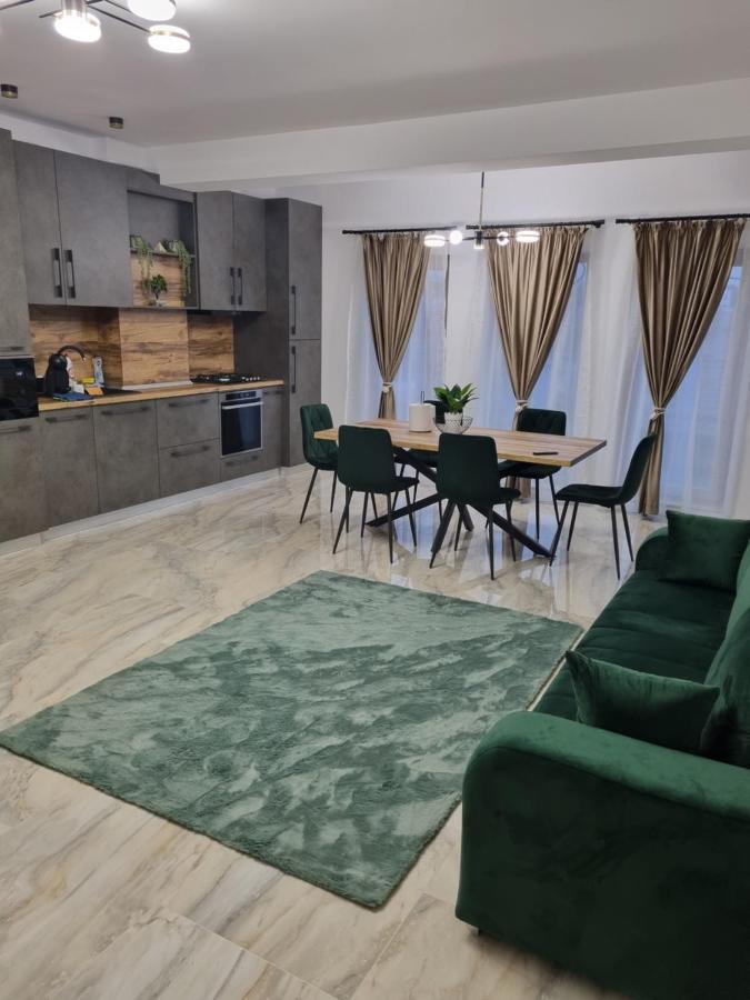 Apartament Mihai Cassas Residence Крайова Екстериор снимка